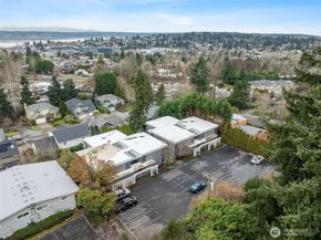 1111 Kirkland Avenue 3A, Kirkland WA 98033