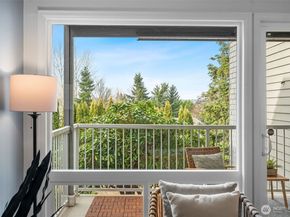 1111 Kirkland Avenue 3A, Kirkland WA 98033