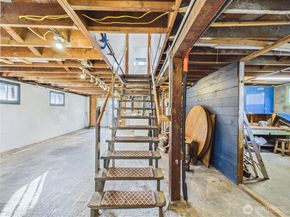 2103 E 21st Street, Bremerton WA 98310