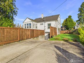 2103 E 21st Street, Bremerton WA 98310