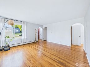 2103 E 21st Street, Bremerton WA 98310