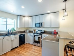 118 N 104th Street A, Seattle WA 98133