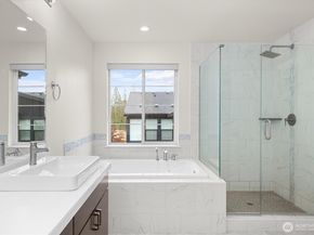 26637 NE Boyd Way 102, Duvall WA 98019