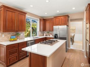 2303 Lyons Avenue NE, Renton WA 98059