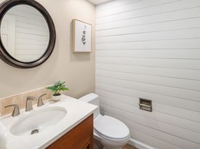 2303 Lyons Avenue NE, Renton WA 98059