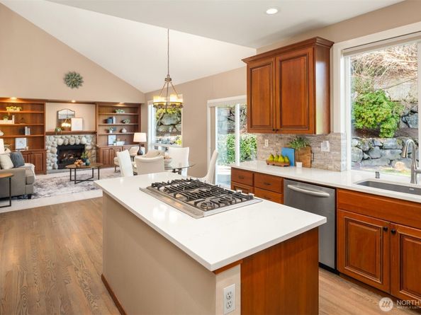 2303 Lyons Avenue NE, Renton WA 98059