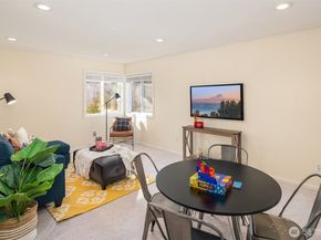 2303 Lyons Avenue NE, Renton WA 98059