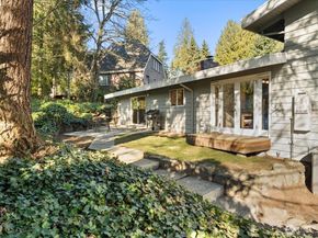 6177 92nd Avenue SE, Mercer Island WA 98040