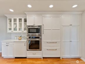 6177 92nd Avenue SE, Mercer Island WA 98040