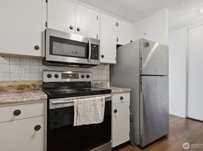 10457 DES MOINES MEMORIAL Drive S 307, Seattle WA 98168