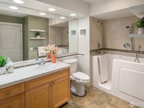 1545 NW 57th Street 502, Seattle WA 98107