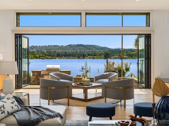 3840 E Mercer Way, Mercer Island WA 98040