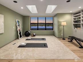 3840 E Mercer Way, Mercer Island WA 98040