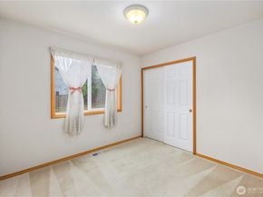 14426 19th Avenue W, Lynnwood WA 98087