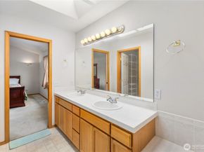 14426 19th Avenue W, Lynnwood WA 98087