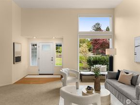 24325 SE 40th Place, Sammamish WA 98029