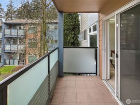 15156 65th Avenue S 1007, Tukwila WA 98188