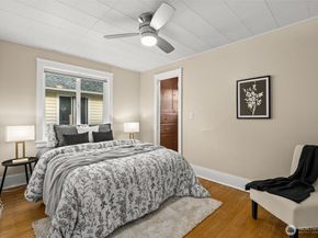 1115 Elizabeth Avenue, Bremerton WA 98337