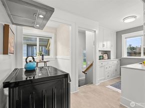 1115 Elizabeth Avenue, Bremerton WA 98337