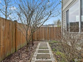 110 204th Place SW, Lynnwood WA 98036