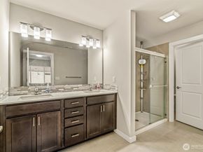 19326 37th Avenue SE C, Bothell WA 98012