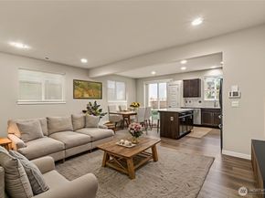 19326 37th Avenue SE C, Bothell WA 98012