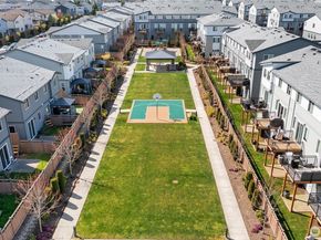 19326 37th Avenue SE C, Bothell WA 98012