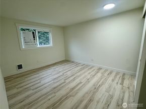 220 SW Clark Street B201, Issaquah WA 98027