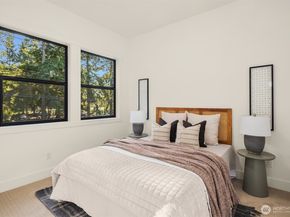 15016 SE 22nd Street, Bellevue WA 98007