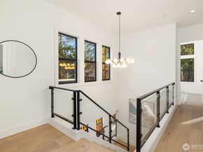 15016 SE 22nd Street, Bellevue WA 98007