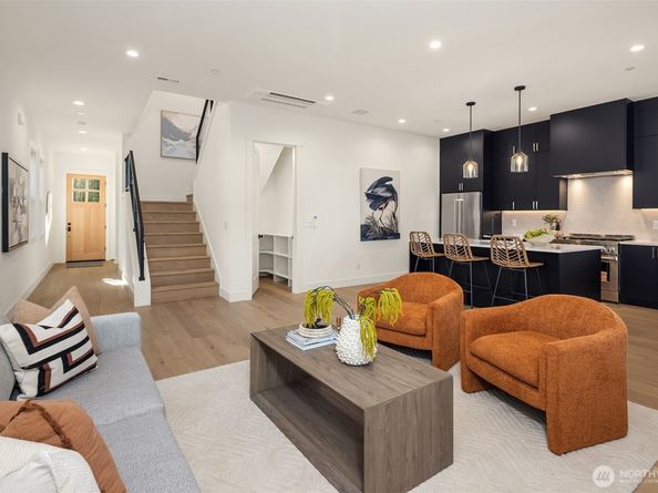 15016 SE 22nd Street, Bellevue WA 98007