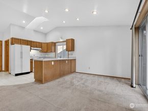 21622 120th Avenue SE, Kent WA 98031