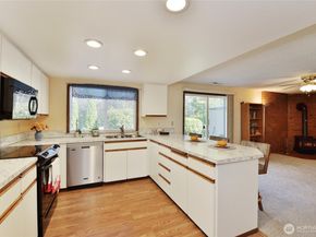 17719 54th Avenue W, Lynnwood WA 98037