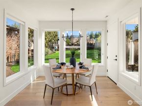 720 20th Avenue W, Kirkland WA 98033