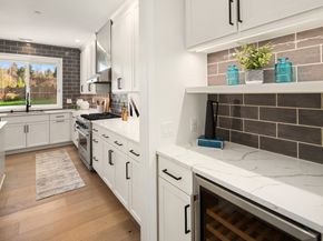 720 20th Avenue W, Kirkland WA 98033