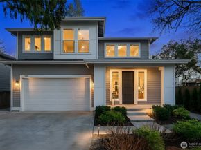 720 20th Avenue W, Kirkland WA 98033