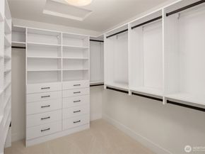 720 20th Avenue W, Kirkland WA 98033