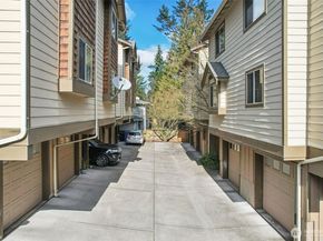 13435 Greenwood Avenue N E, Seattle WA 98133