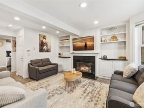 13706 26th Place W B18, Lynnwood WA 98087