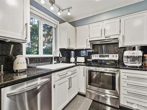 13706 26th Place W B18, Lynnwood WA 98087