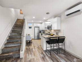 728 N 43rd Street, Seattle WA 98103