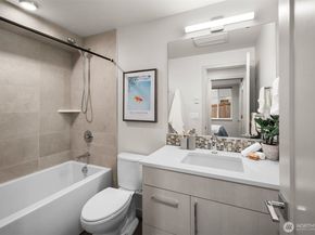 728 N 43rd Street, Seattle WA 98103