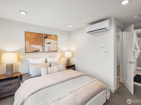 728 N 43rd Street, Seattle WA 98103