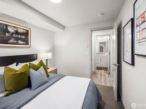 728 N 43rd Street, Seattle WA 98103