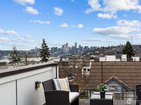 728 N 43rd Street, Seattle WA 98103