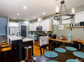 3823 Westar Avenue SW, Bremerton WA 98312