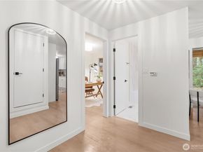 25618 29th Avenue S, Kent WA 98032