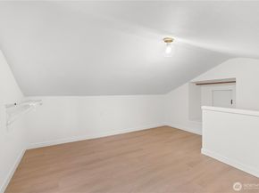 25618 29th Avenue S, Kent WA 98032