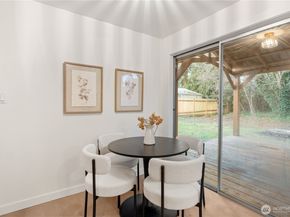 25618 29th Avenue S, Kent WA 98032