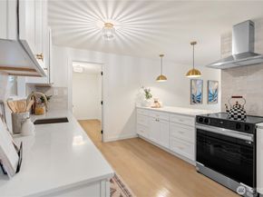 25618 29th Avenue S, Kent WA 98032